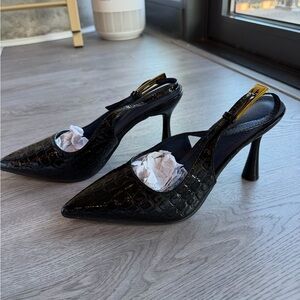 Elegant Black Croc-Embossed Heels